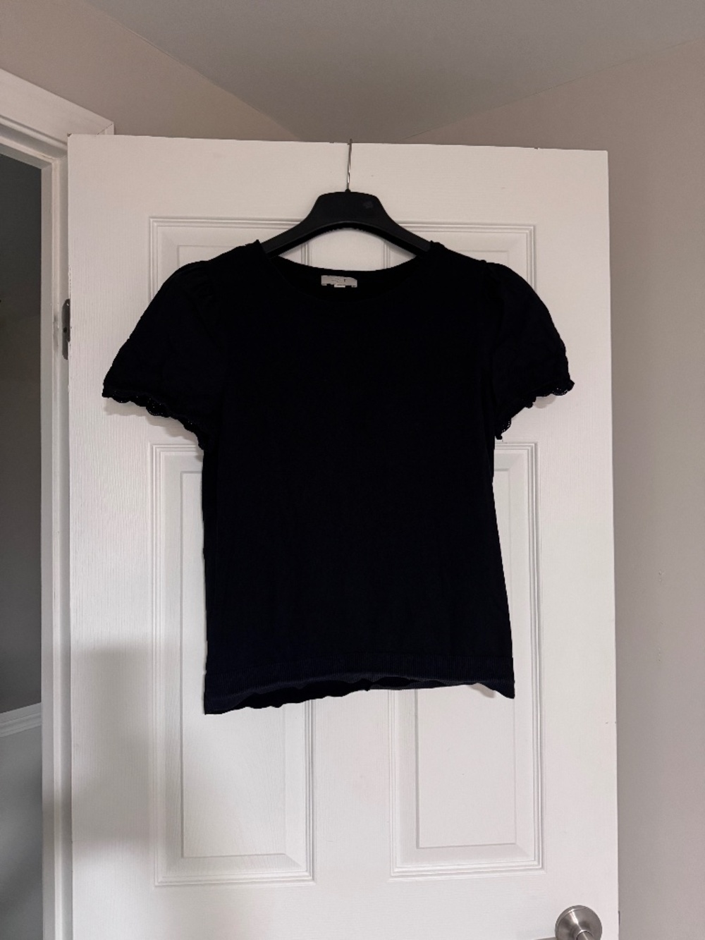 Loft outlet size M sweater with scalloped sleeves (see photo)C
